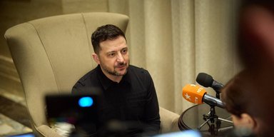 Зеленский заявил о готовности Украины к перемирию на Пасху