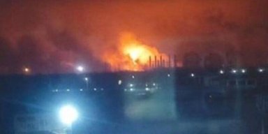 "Ледь вікна не вилетіли": в Орлі і Ставропольському краю РФ вибухи, палає великий хімзавод (відео)
