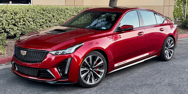 Cadillac CT5-V Blackwing: как выглядит прощальная версия авто, которое снимут с производства