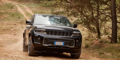 На український ринок виходить новий Jeep Grand Cherokee: подробиці та ціни (фото)