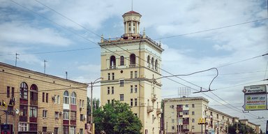 Осень Заречной улицы. Где в Запорожье увидеть уникальный заповедник советской архитектуры