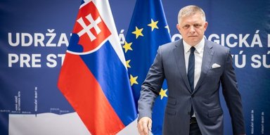 Фіцо не піде на парад в Москві 9 травня: що відомо про його візит до Путіна