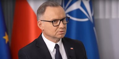 Польща може закрити аеропорт для постачання зброї в Україну: Дуда зробив різку заяву