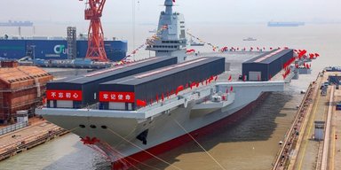 Новинка для авианосцев: китайские военные испытали электромагнитную катапульту (видео)