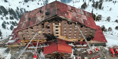 Пожар в Турции на горнолыжном курорте Болу унес 76 жизней: погибли целые семьи