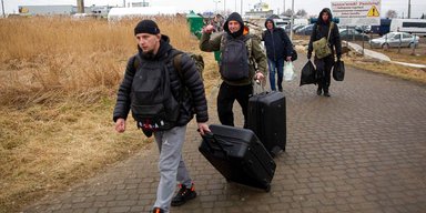 Дозволить вільно перетинати кордон: в Раді анонсували спеціальний законопроєкт для студентів