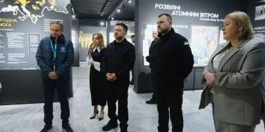 Обновленная экспозиция, уникальные документы и интерактивные пространства: Президент Украины посетил Национальный музей "Чернобыль"