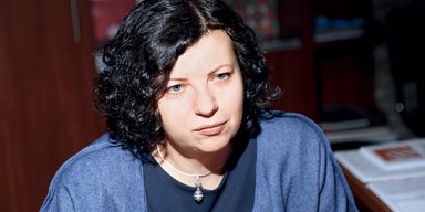 Когда говорят пушки, музы говорят еще громче, — Олеся Островская-Лютая