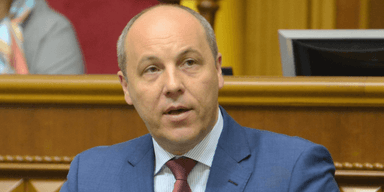 Справу про вбивство Андрія Парубія засекретили: рішення суду зникли з відкритих реєстрів, — ЗМІ
