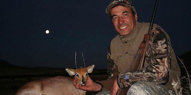 Охотники за голосами. О чем говорят фотографии политиков на фоне убитых животных