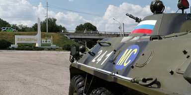 "Это все Сталин виноват". Как в Румынии реагируют на обострение в Молдове