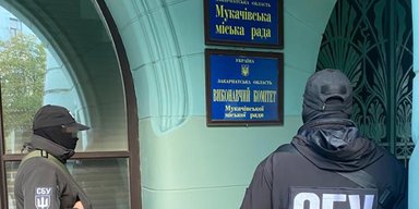 У СБУ підозрюють мера Мукачева в корупційній схемі: очільник міста усе заперечує (фото)