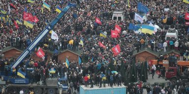 Как Евромайдан перешел в Еврореволюцию