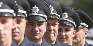 У Раді пропонують мобілізувати на війну правоохоронців: кого це може торкнутися