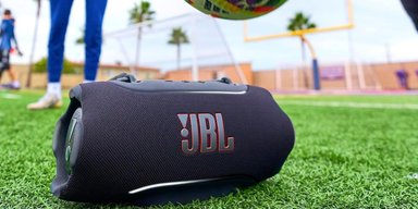Найкраща колонка 2026 року для вечірок: яка модель JBL стала хітом цього літа