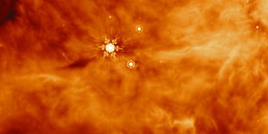 Унікальне відкриття: чому NASA пов'язало молоді зірки з коктейлем "Маргарита" (фото)