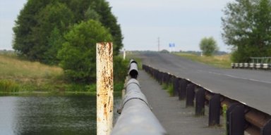 Залишили лише понтони: ЗСУ підірвали третій міст через Сейм у Курській області (фото)