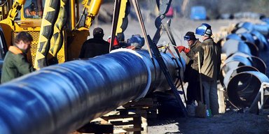 Украина решила поставлять нефть через страну в ЕС: как план нужно реализовать