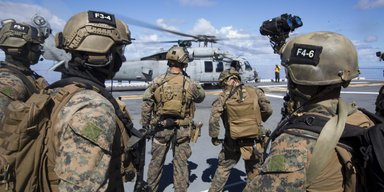 США отправляют морскую пехоту на Ближний Восток: что это значит