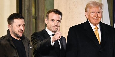 Макрон повлиял: Трамп хотел отменить встречу с Зеленским, но его уговорили