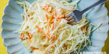 Знакомое сочетание: рецепт салата с морковью и капустой