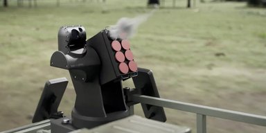 Для защиты от дронов: перехватчики Kreuger 100XR будут взлетать с грузовиков (фото)