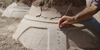 Самый большой среди найденных: в замке Кевенли нашли древние артефакты урартского периода (фото)
