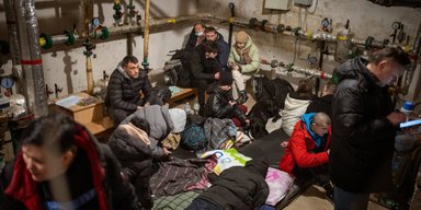 "Это очень нужные вещи": лицей в Киеве о покупке в укрытие сковородки и печи за 1,2 млн грн