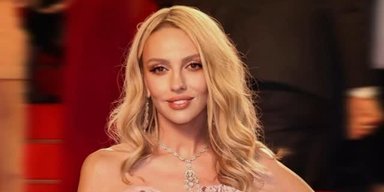 Разбила нос и переодевалась на парковке: Оля Полякова показала непростой путь в Канны