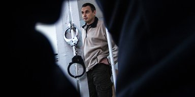 72 конверта. Зачем писать письма украинским политзаключенным в России