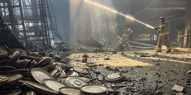 Черные ангары и искореженный металл: ГСЧС подтвердила удар по складам в Броварском районе (видео)