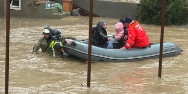 РФ накрили масштабні повені: у Дагестані та Чечні оголосили НС, вода руйнує мости (відео)