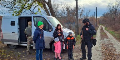 З Харківщини примусово евакуювали 296 дітей, ще двох не знайшли, — поліція (фото)