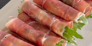 Когда гости на пороге: рецепт изысканной закуски к вину за 5 минут (видео)