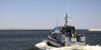 В состав ВМС Украины ввели катеры "Ірпінь" и "Рені": их возможности и назначение (фото)