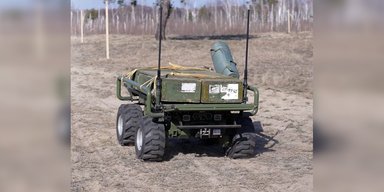 Бесшумный и стойкий к РЭБ: наземный робот D-21 допущен к эксплуатации в ВСУ (фото)