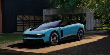 Не восприняли: первый электромобиль Ferrari получил шквал критики из-за дизайна