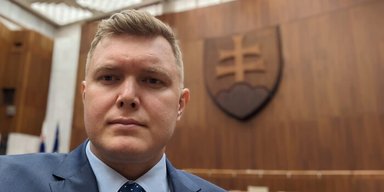 "Шукайте собі іншу країну": чоловіки, що не бажають воювати, можуть переплисти Тису, —  нардеп (відео)