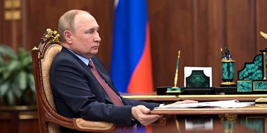 Ракетна дуель над Києвом: що стоїть за погрозою Путіна застосувати "Орешник"