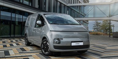 Футуристичный и электрический: Hyundai выпустила фургон с запасом хода 450 км (фото)