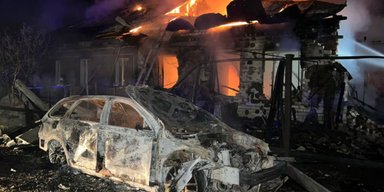 Нічна атака РФ: дрони вдарили по інфрастурктурі Чернігова, спалахнула пожежа