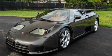 Ексклюзив за $3 мільйони: на аукціон виставили унікальний карбоновий Bugatti 90-х (фото)