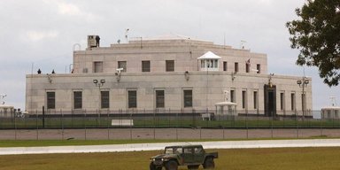 4500 тонн американского золота: Илона Маска пригласили посетить Форт-Нокс
