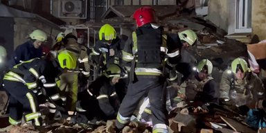 "Це геноцид": у Харкові пошкоджено понад 10 будинків, кількість постраждалих зросла, — мер