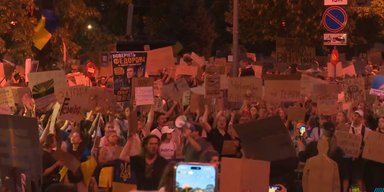 В Києві та інших містах п'ятий день тривають протести: що кажуть на мітингах (фото, відео)
