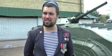 Хулиганство с оружием: в РФ задержали военкора "Тринадцатого" (видео)