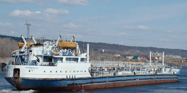 Біля Керченської протоки тонуть два танкери РФ, є загроза екологічної катастрофи (відео)