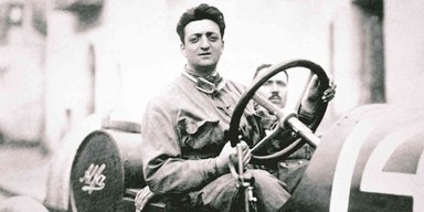 Гуру суперкаров: 128 лет со дня рождения Энцо Феррари (фото)