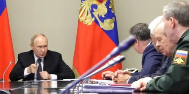 Нервный Путин: президент РФ злился, слушая про успехи ВСУ в Курской области, — Bild