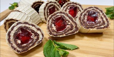 Вафельный рулет с желе: пошаговый рецепт приготовления